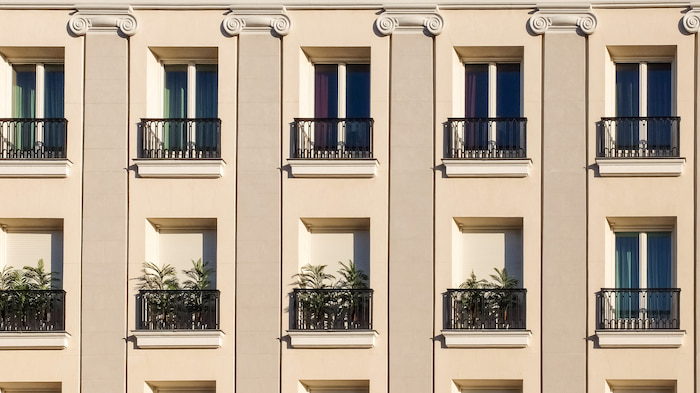 نمای ساختمان دو نبش جنوبی